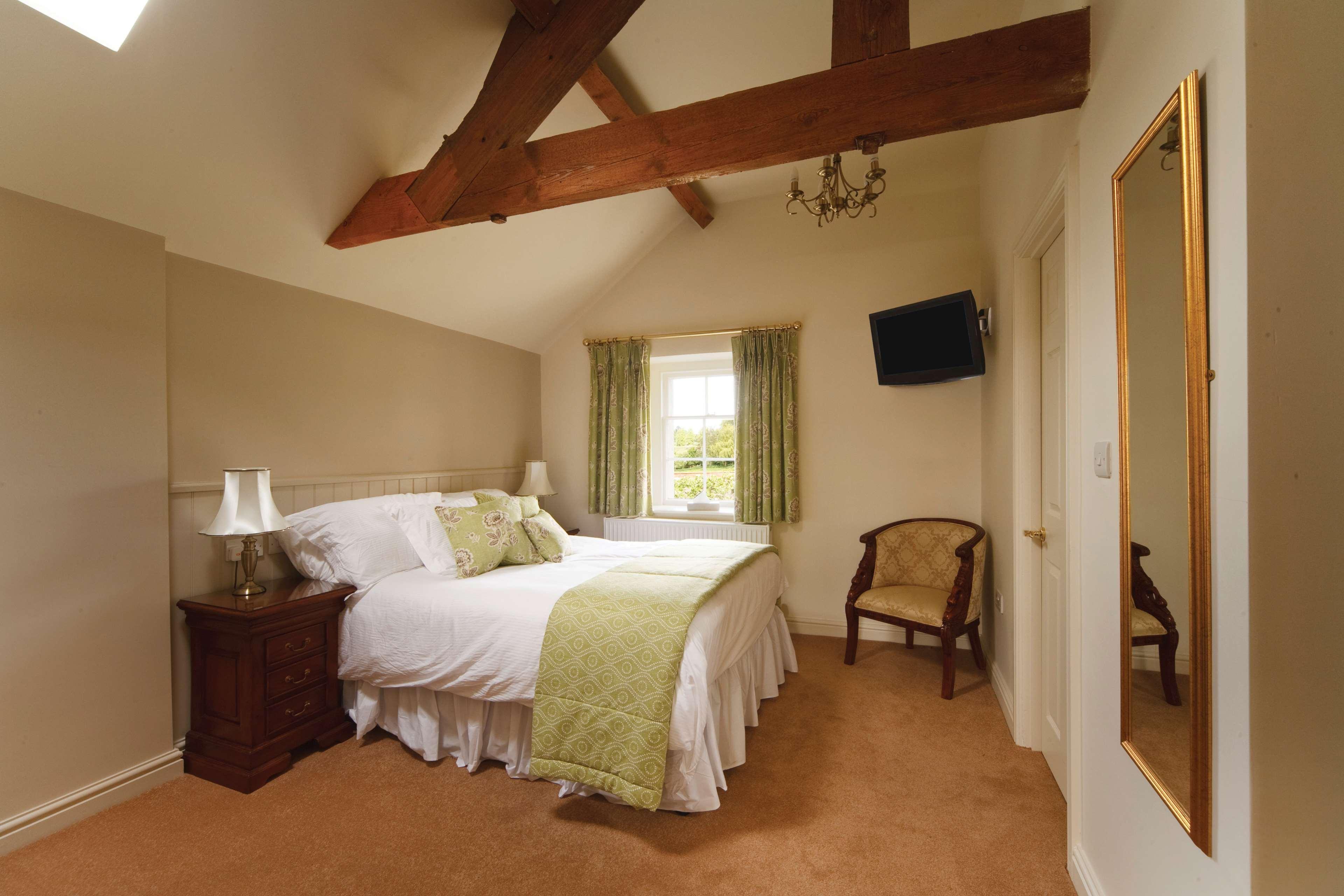 Leigh Park Country House Hotel & Vineyard, BW Signature Collection Bradford-On-Avon Room photo