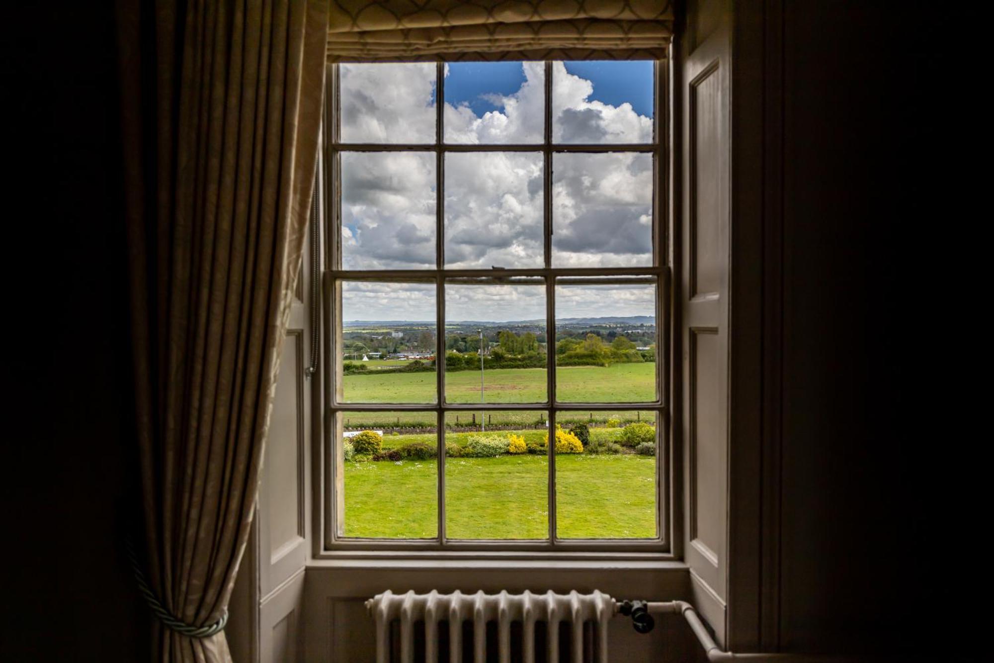 Leigh Park Country House Hotel & Vineyard, BW Signature Collection Bradford-On-Avon Exterior photo